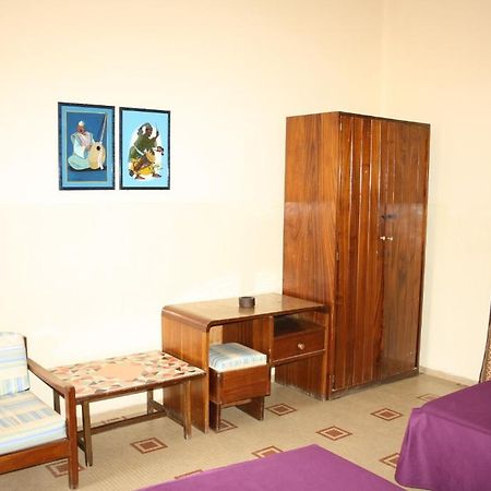 Hotel Oceanic Dakar Exterior photo